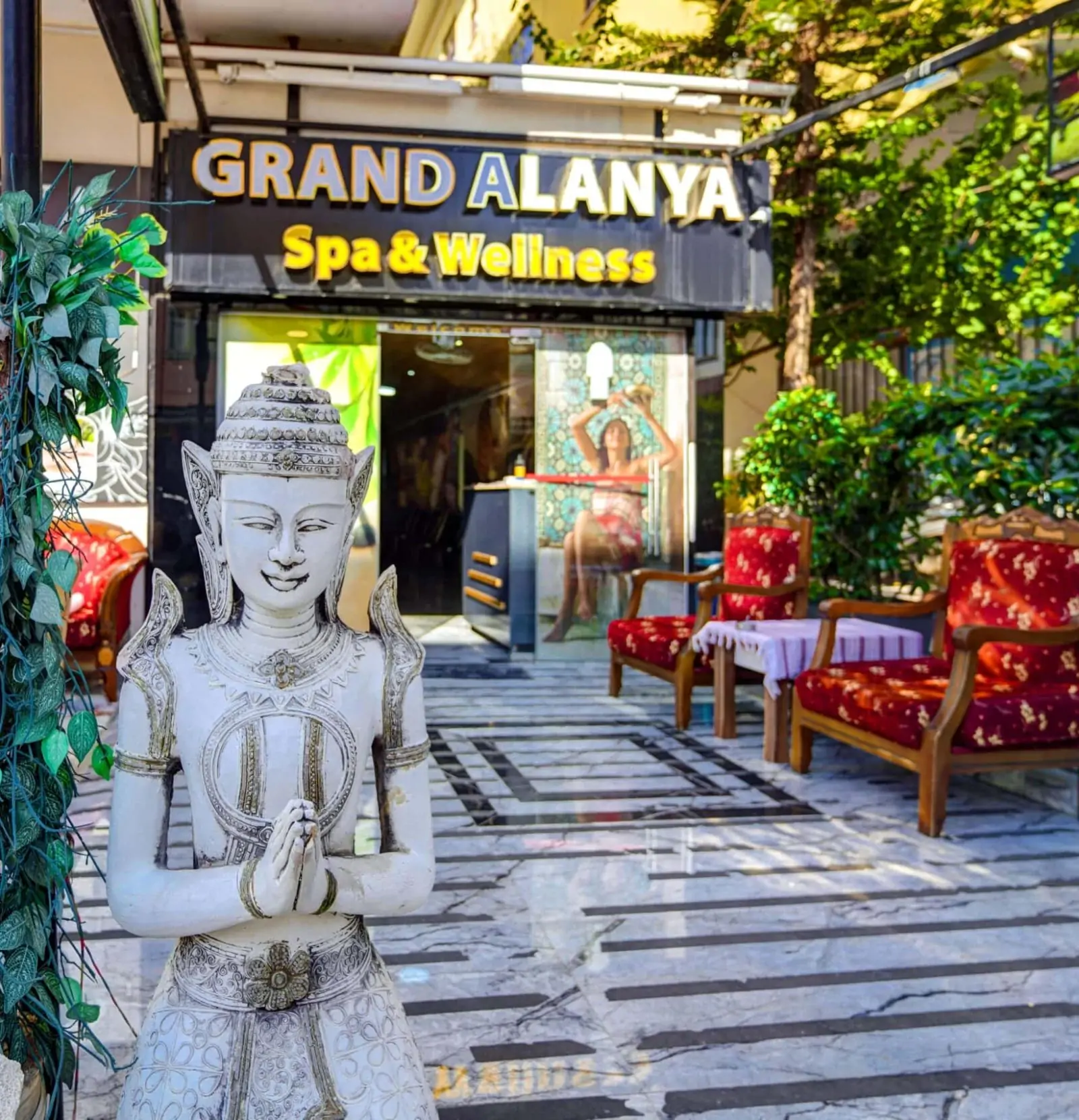Tatilinizde Lüksün ve Rahatlamanın Adı: Grand Alanya Hamam Deneyimi