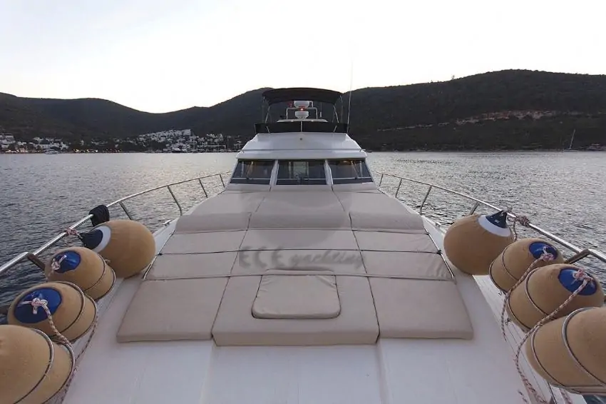 Ölüdeniz Tekne Turu ile Efsane Bir Tatil Deneyimi: Kelebekler Vadisi'ni Keşfedin