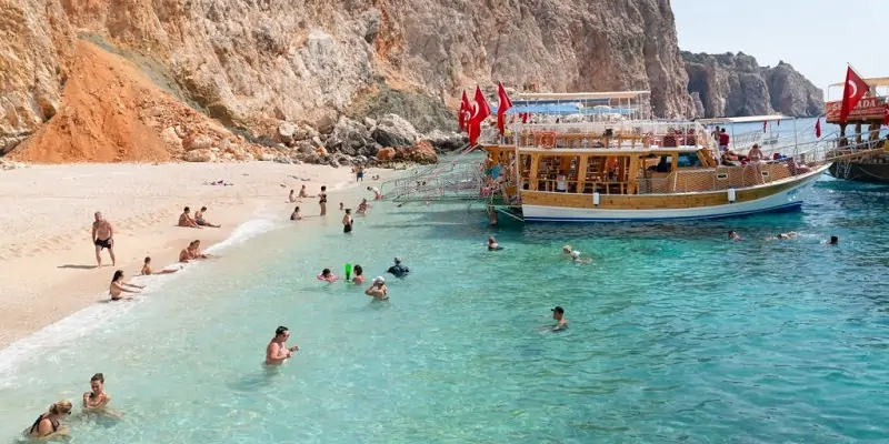 Suluada Poyraz Teknesi: Adrasan Tekne Turu (Transfersiz)