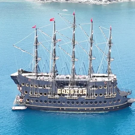 Kemer Çıkışlı Korsan Tekne Turu