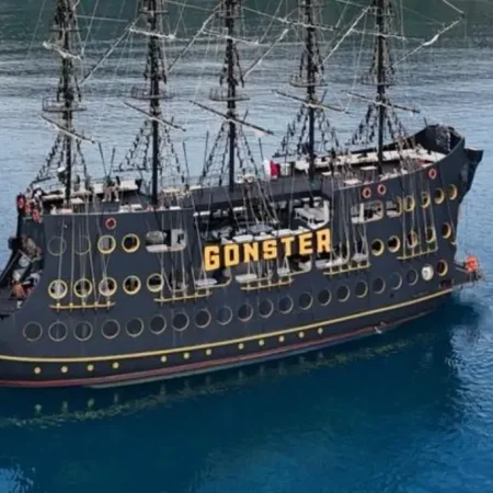 Kemer Kalkışlı Korsan Temalı Eğlence Turu