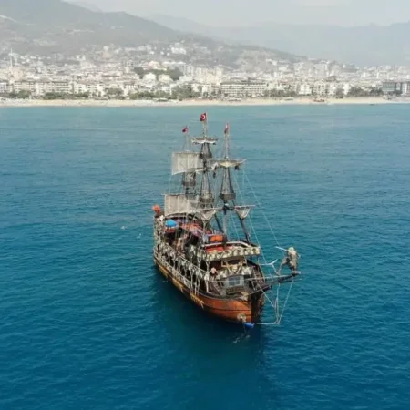 Alanya Korsan Teknesi Turu: 