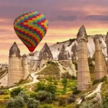 Göklerde Başlayan Bir Masal: Antalya Çıkışlı Uçaklı Konaklamalı Kapadokya Turu