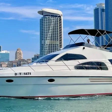 Lüks ve Manzara Dolu Bir Yolculuk: ELITE 4 ile Unutulmaz Dubai Yat Turu