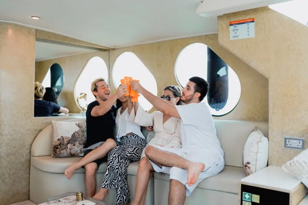 Duba Marina Lüks Yat Turu (1 Saat)