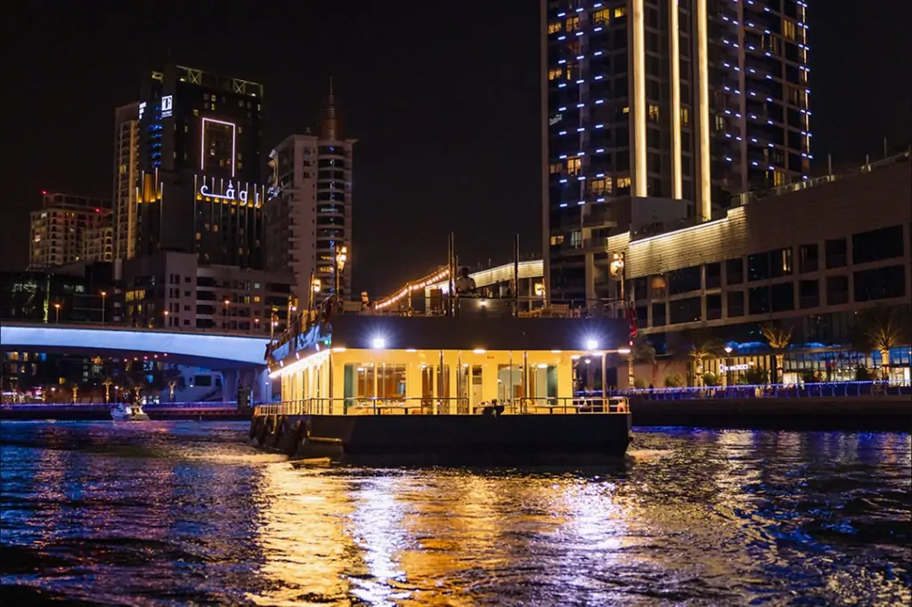 Alexandra Sea Lounge