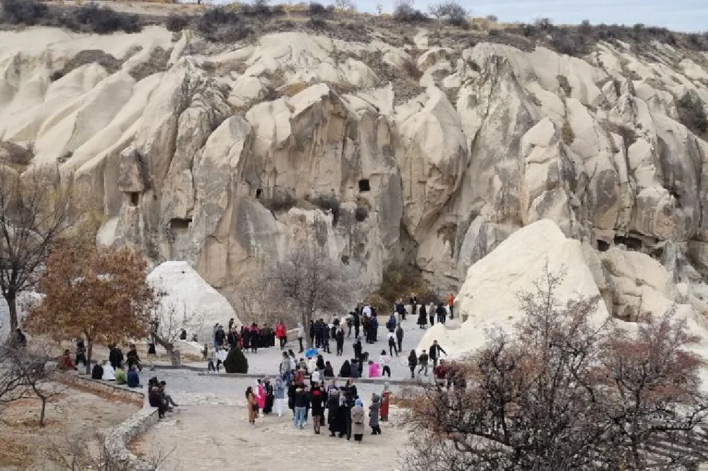 Uçhisar / Zelve / Paşabağ / Aşk Vadisi