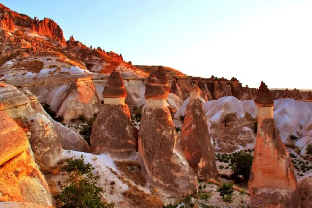 Uçhisar / Zelve / Paşabağ / Aşk Vadisi
