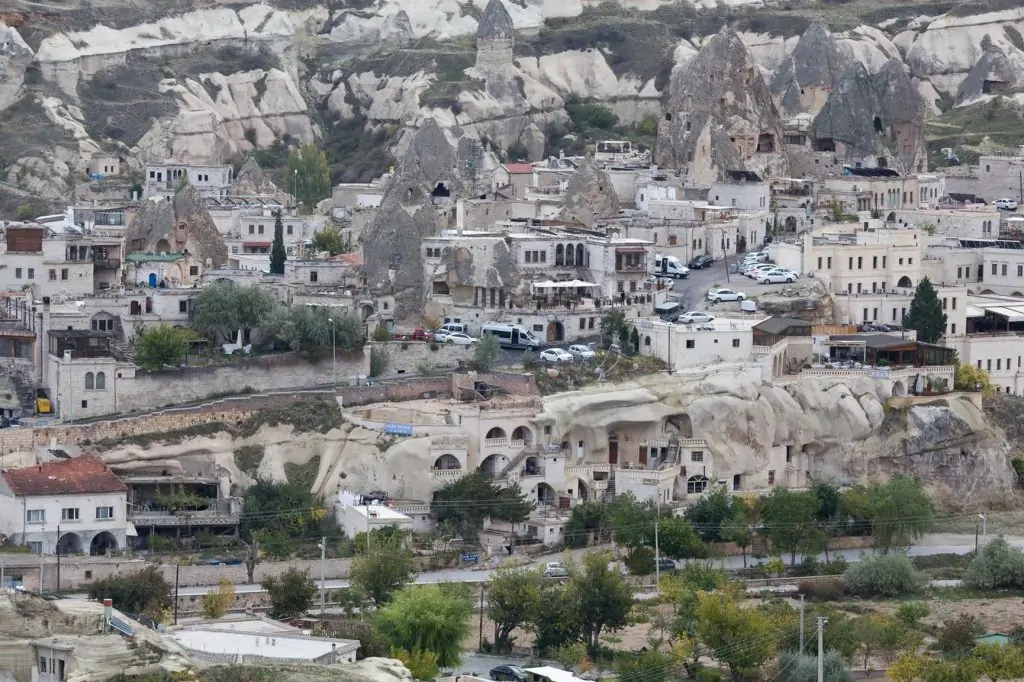 Uçhisar / Zelve / Paşabağ / Aşk Vadisi