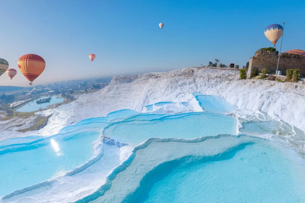 Antalya'da Pamukkale Turu: Travertenleri ve Hieropolis Antik Kentini Keşfet