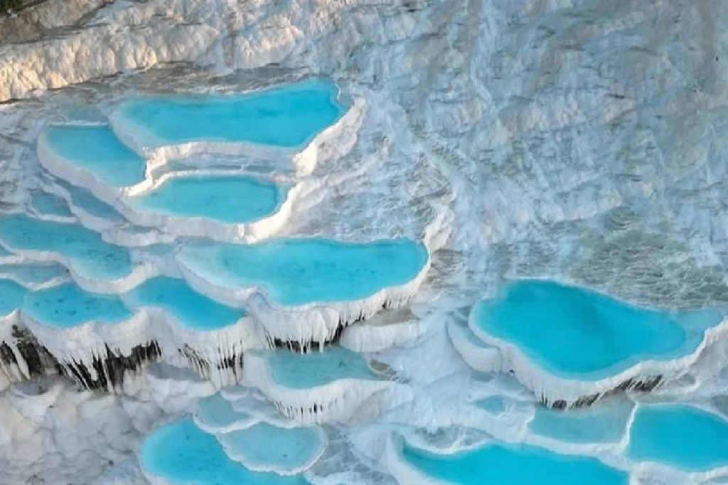 Antalya'da Pamukkale Turu: Travertenleri ve Hieropolis Antik Kentini Keşfet